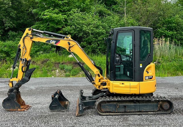 A VENDRE - Excavatrice CAT 303.5E2CR 2019