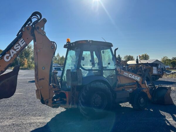 A VENDRE - Rétrocaveuse (pépine) CASE 580SN 2017 – Image 4