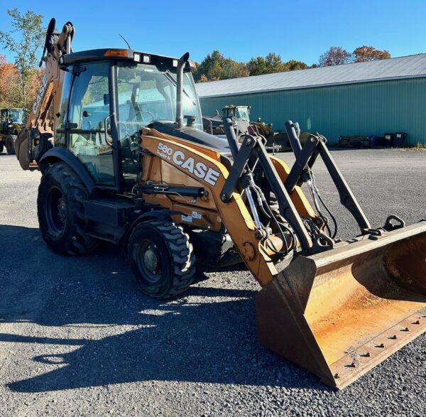 A VENDRE - Rétrocaveuse (pépine) CASE 580SN 2017 – Image 3