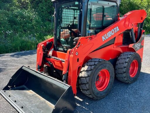 Kubota skidsteer